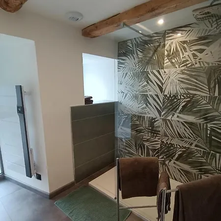 Villa Pour 9 Personnes Avec Jardin A Proximite Du Puy Mary