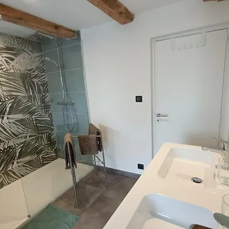 Pour 9 Personnes Avec Jardin A Proximite Du Puy Mary * Le Claux