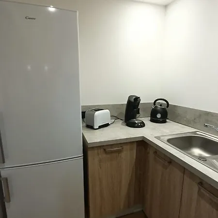 Pour 9 Personnes Avec Jardin A Proximite Du Puy Mary *